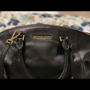 🎀🛍SALE 29%- Michael Kors - Excellent used condition handbag